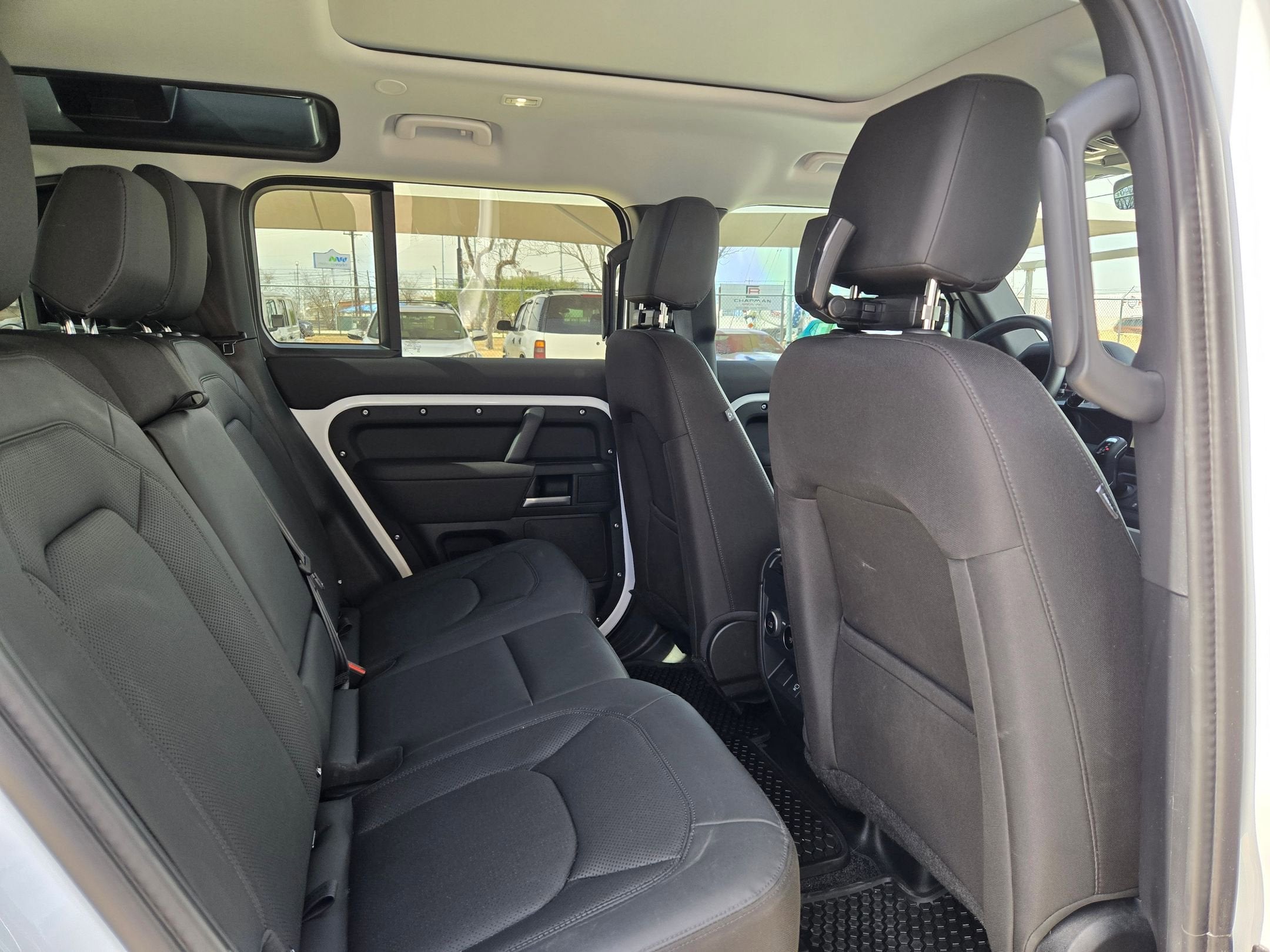 2025 Land Rover Defender S