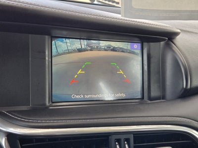 2017 INFINITI QX30 Premium