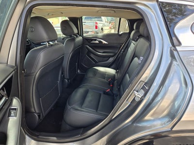 2017 INFINITI QX30 Premium