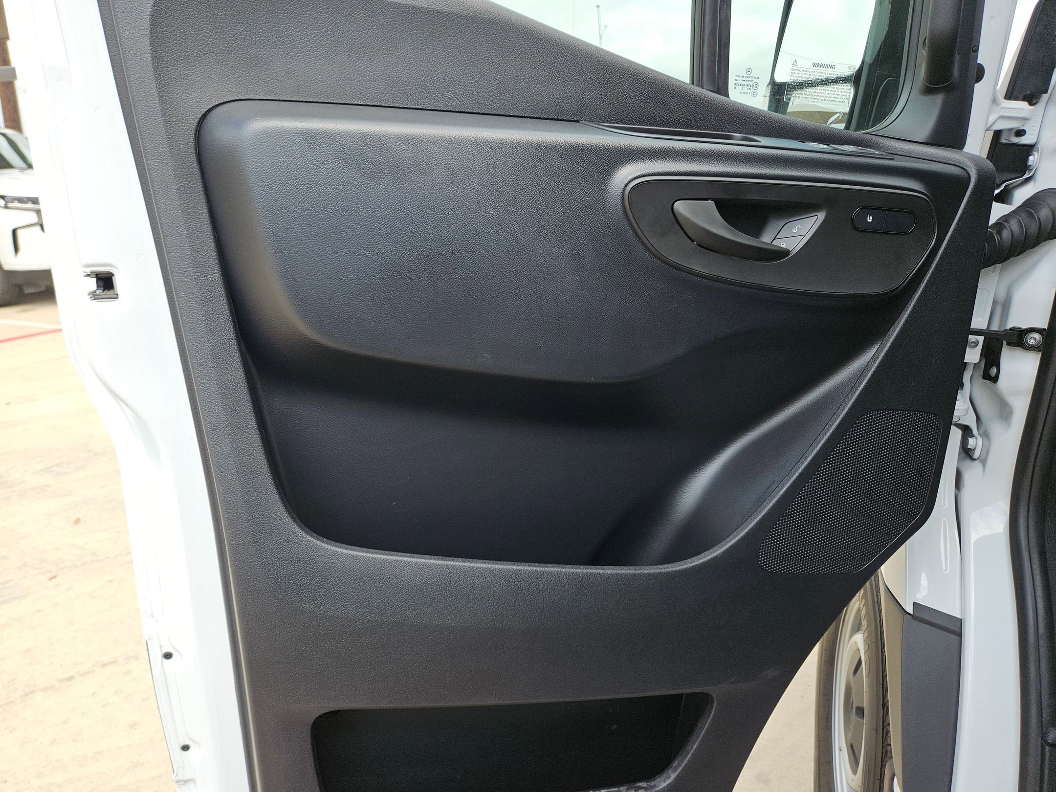 2025 Mercedes-Benz Sprinter Cargo Van 144 WB