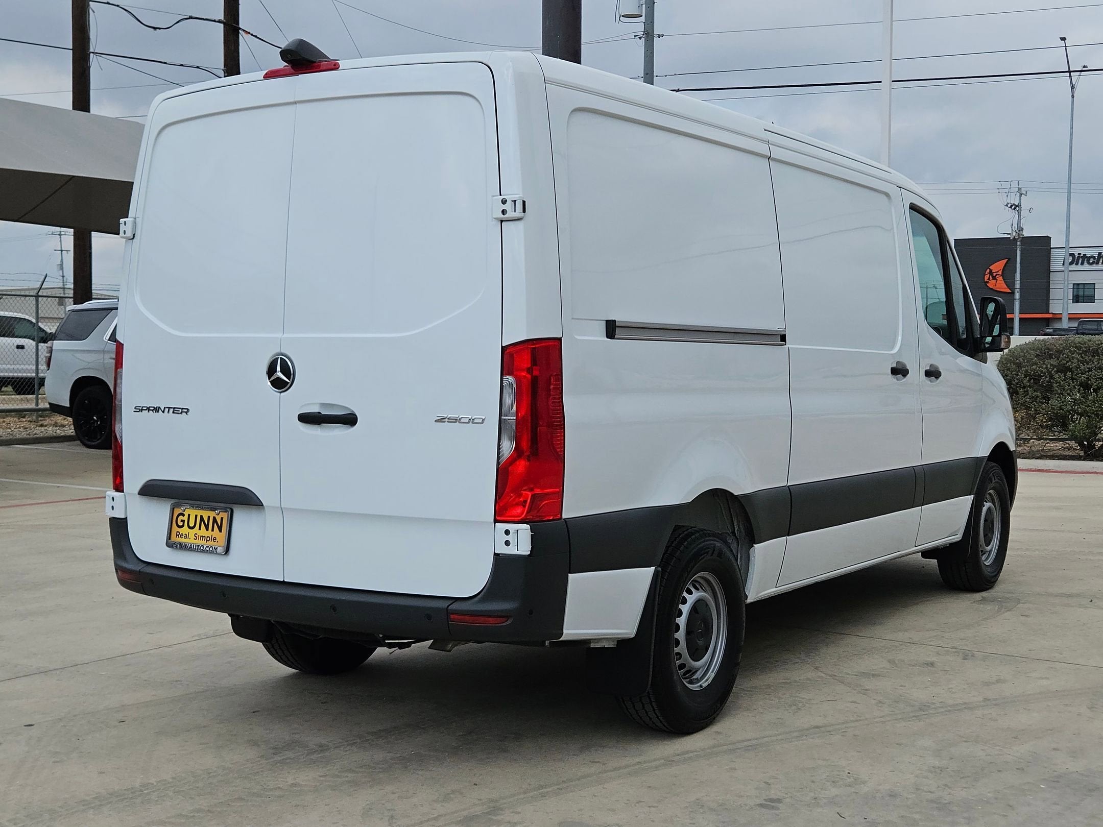 2025 Mercedes-Benz Sprinter Cargo Van 144 WB