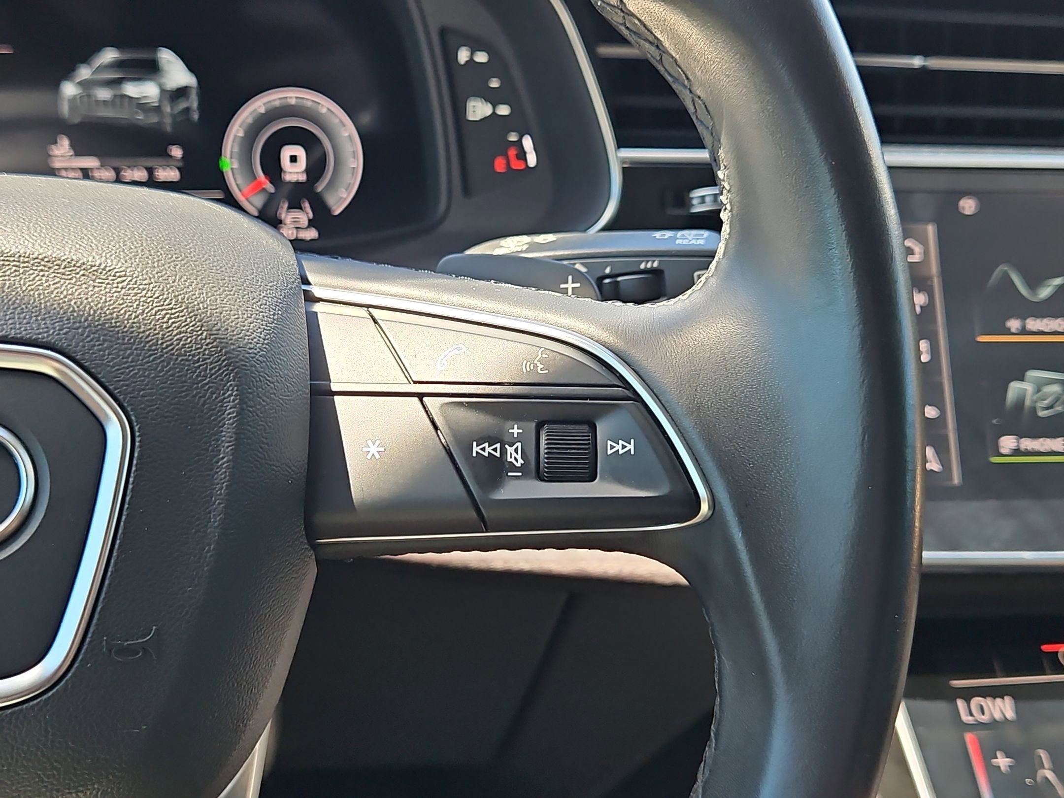 2021 Audi Q8 Prestige