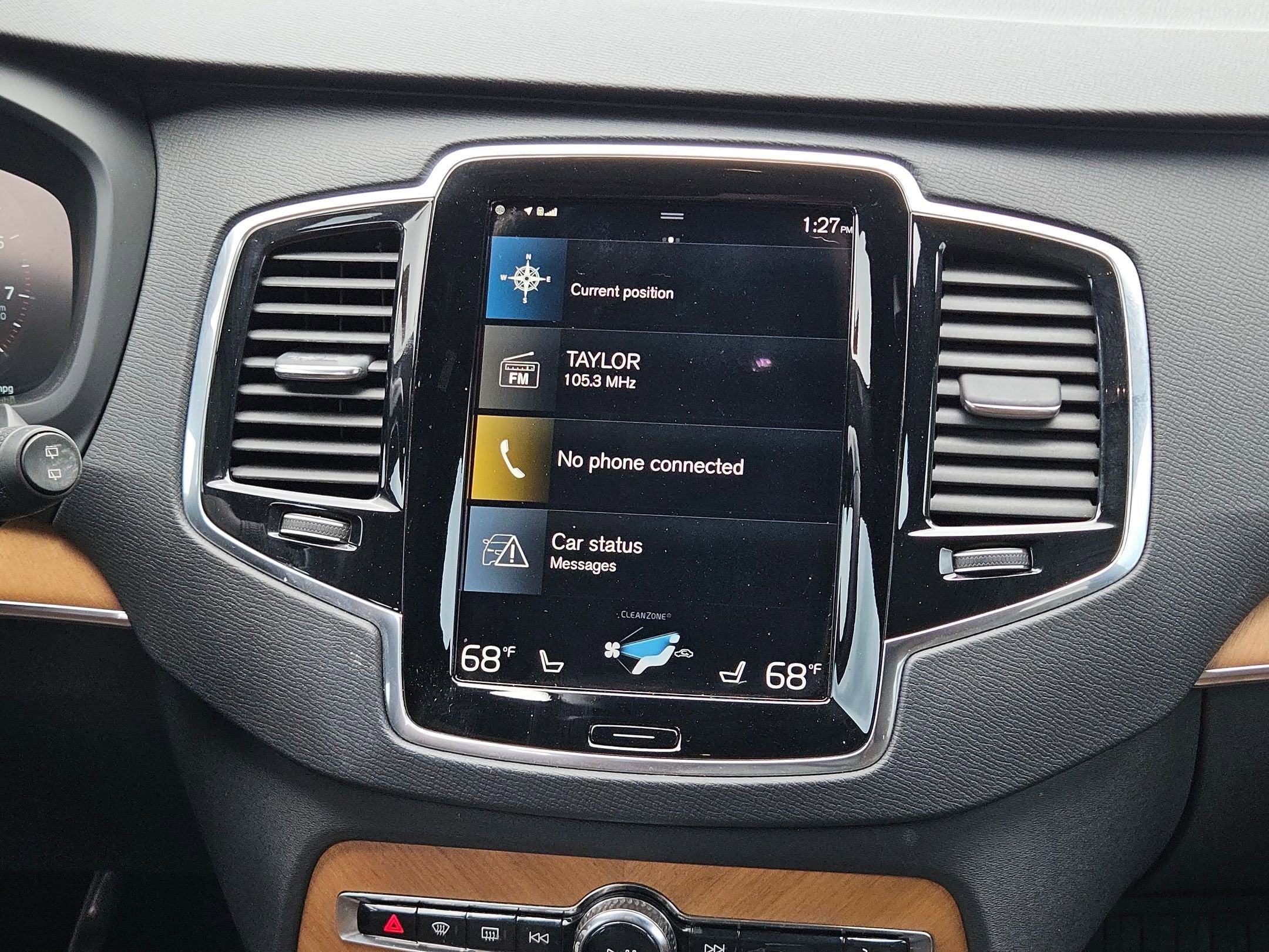 2022 Volvo XC90 Momentum