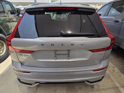 2023 Volvo XC60 Ultimate Dark Theme