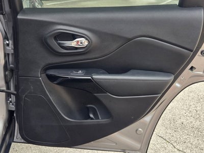 2019 Jeep Cherokee Altitude