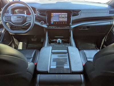 2023 Jeep Wagoneer L Base