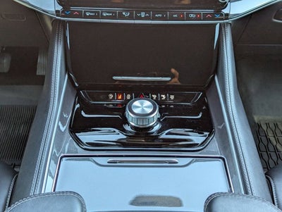 2023 Jeep Wagoneer L Base