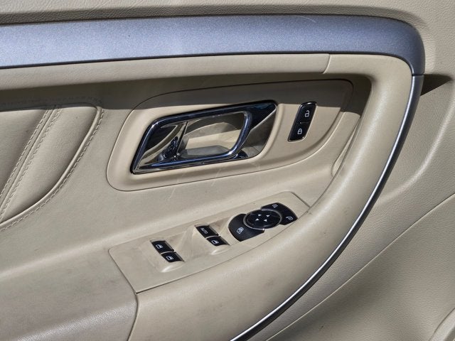 2018 Ford Taurus SEL