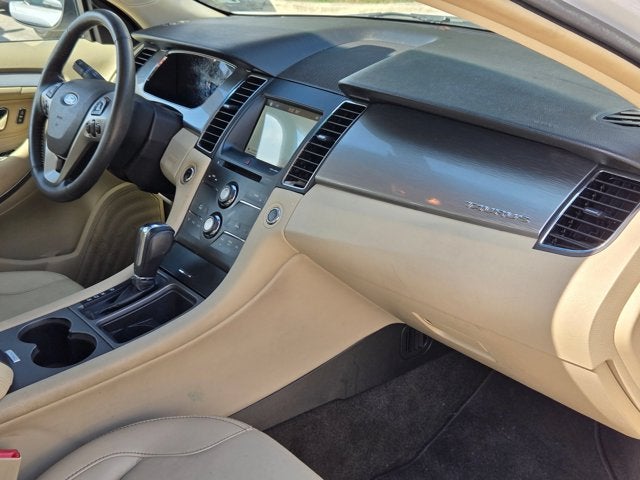 2018 Ford Taurus SEL