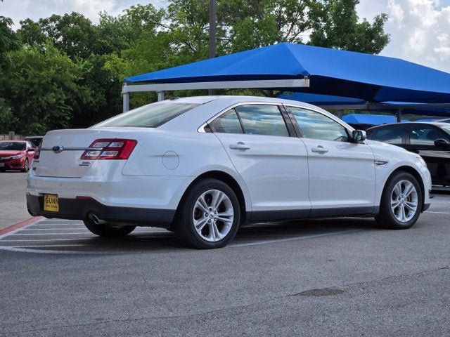 2018 Ford Taurus SEL