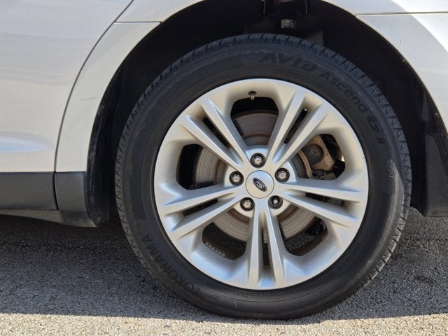 2018 Ford Taurus SEL