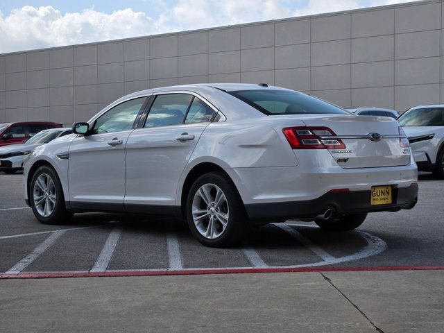 2018 Ford Taurus SEL