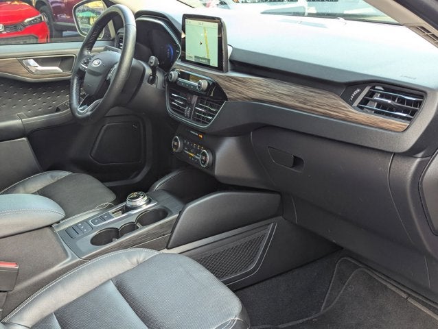 2020 Ford Escape Titanium Hybrid