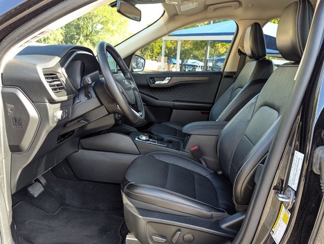 2020 Ford Escape Titanium Hybrid