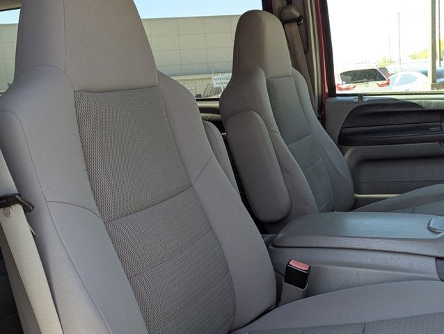 2005 Ford Excursion XLT