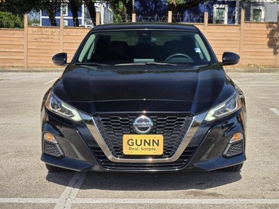 2022 Nissan Altima 2.5 SR