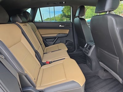 2021 Volkswagen Atlas Cross Sport 3.6L V6 SE w/Technology R-Line