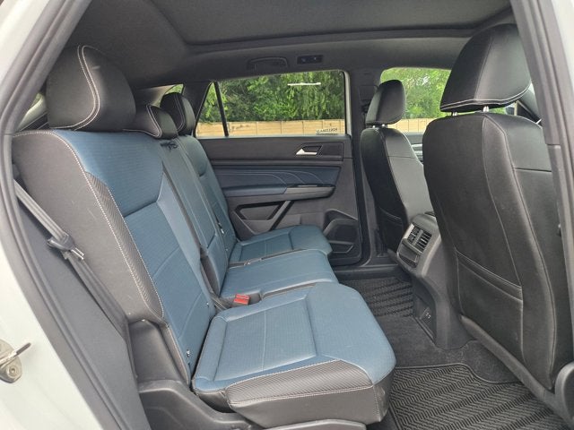 2023 Volkswagen Atlas Cross Sport 2.0T SEL R-Line Black