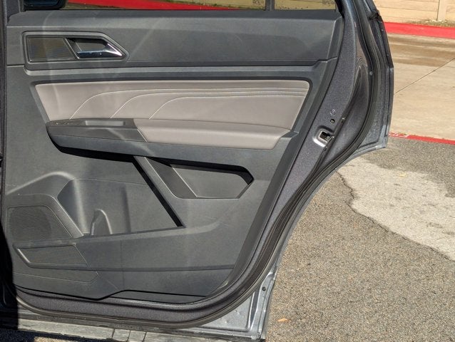 2023 Volkswagen Atlas Cross Sport 2.0T SE w/Technology