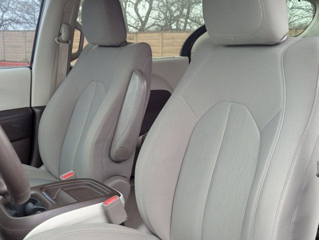 2017 Chrysler Pacifica Touring Plus