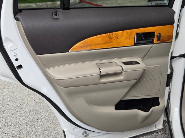 2012 Lincoln MKX Base