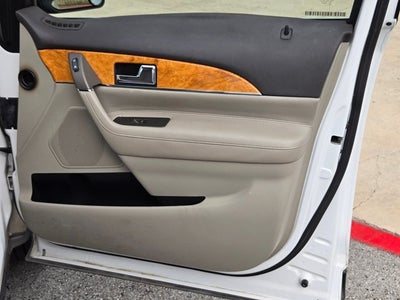 2012 Lincoln MKX Base