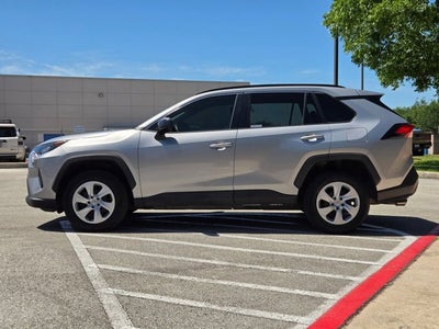 2020 Toyota RAV4 LE