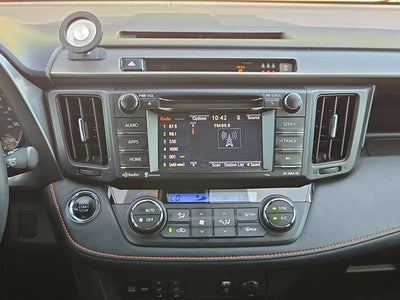 2017 Toyota RAV4 SE