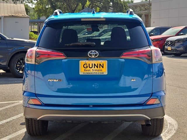 2017 Toyota RAV4 SE