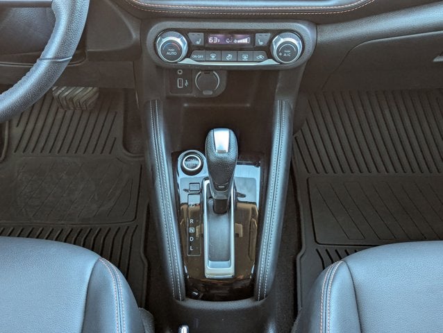 2020 Nissan Kicks SR