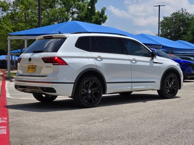 2024 Volkswagen Tiguan SE R-Line Black