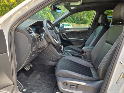 2024 Volkswagen Tiguan SE R-Line Black
