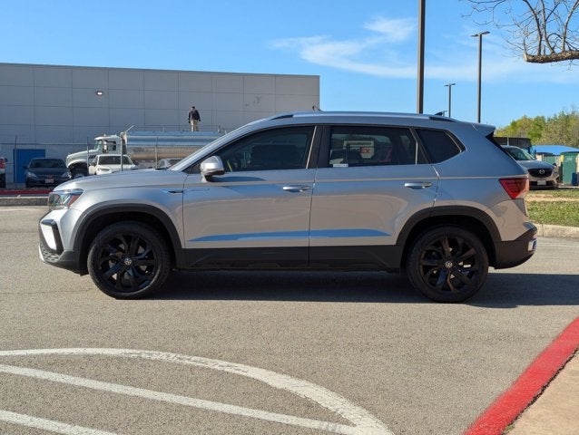 2023 Volkswagen Taos SE