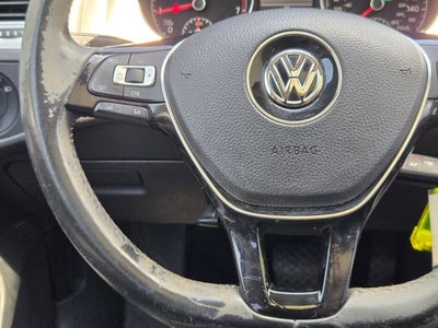 2016 Volkswagen Golf Base
