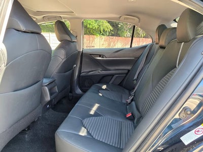 2018 Toyota Camry SE