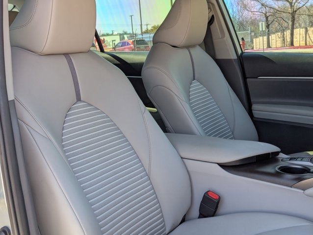 2024 Toyota Camry Hybrid SE