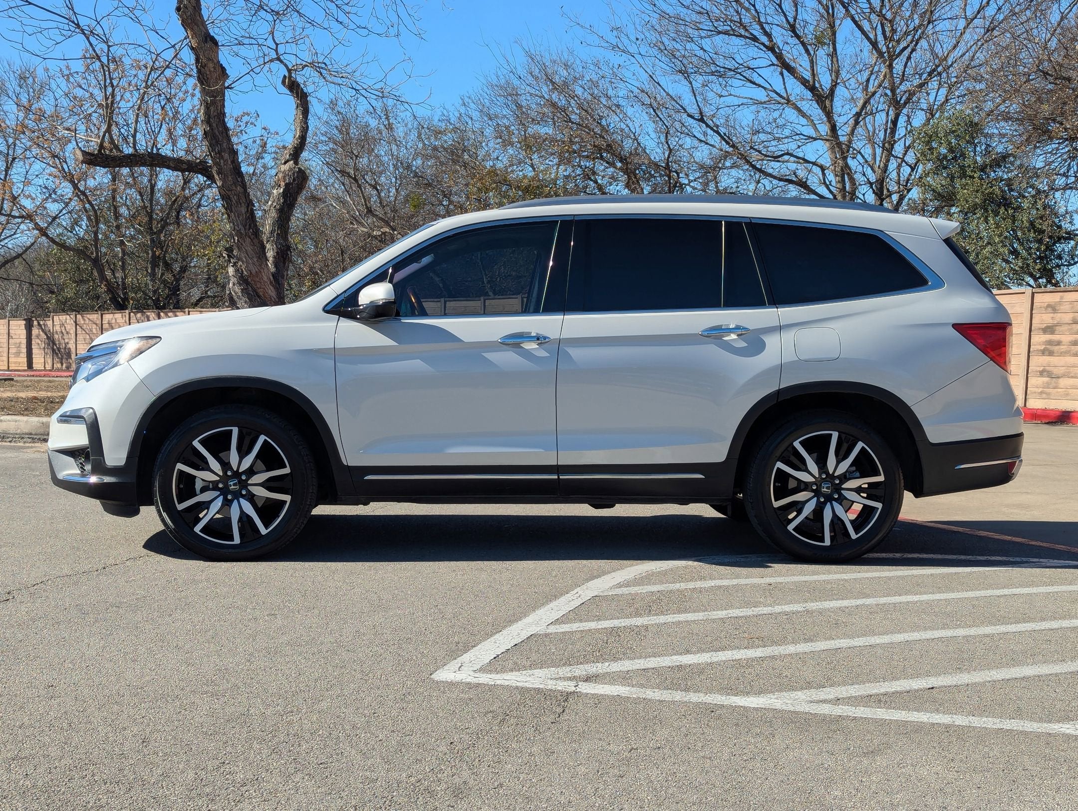 2020 Honda Pilot 2WD Touring-7