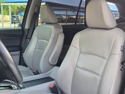 2016 Honda Pilot 2WD EX-L with Rear Entertainment System