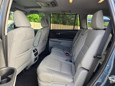 2016 Honda Pilot 2WD EX-L with Rear Entertainment System