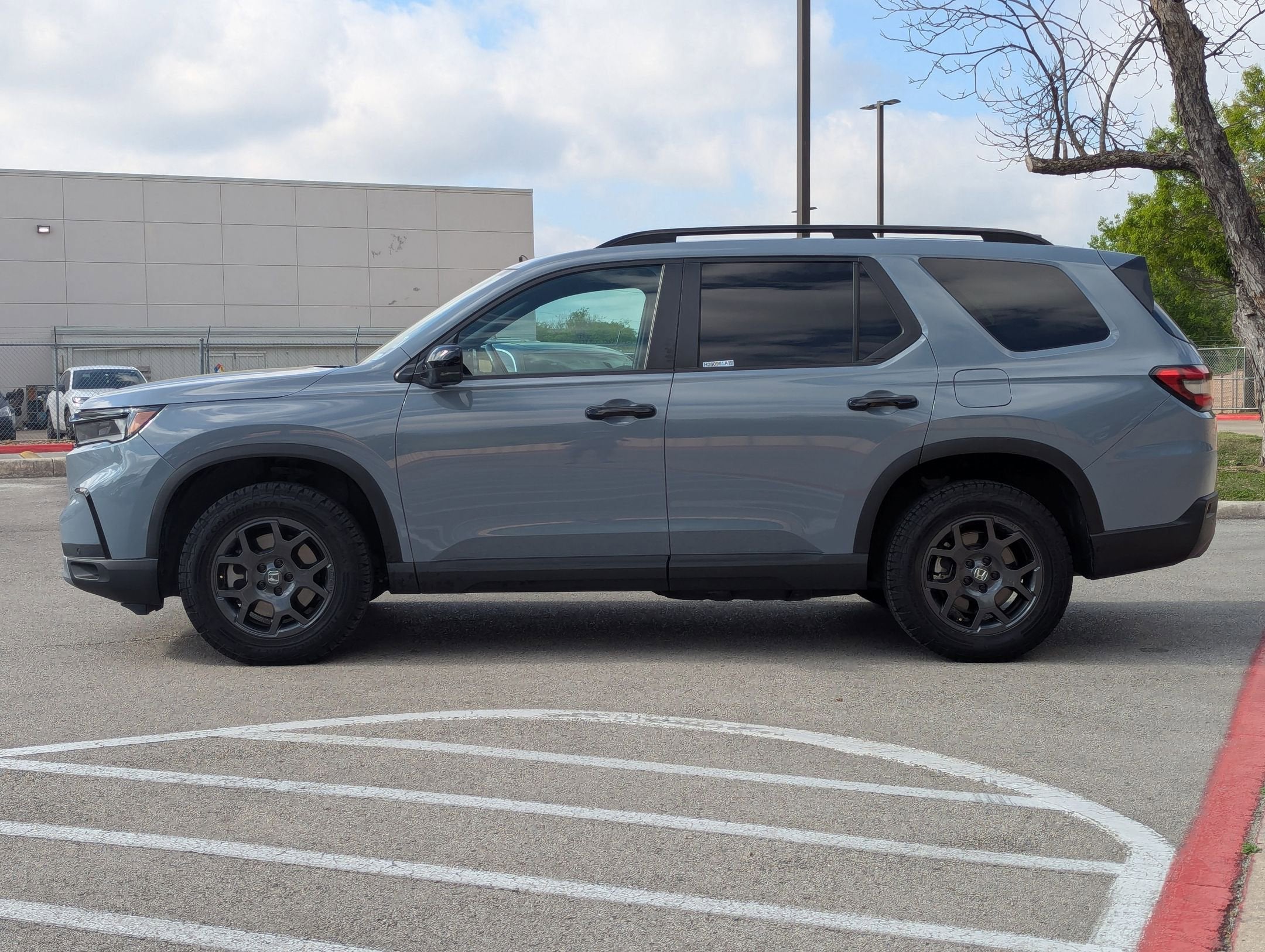 2024 Honda Pilot AWD TRAILSPORT