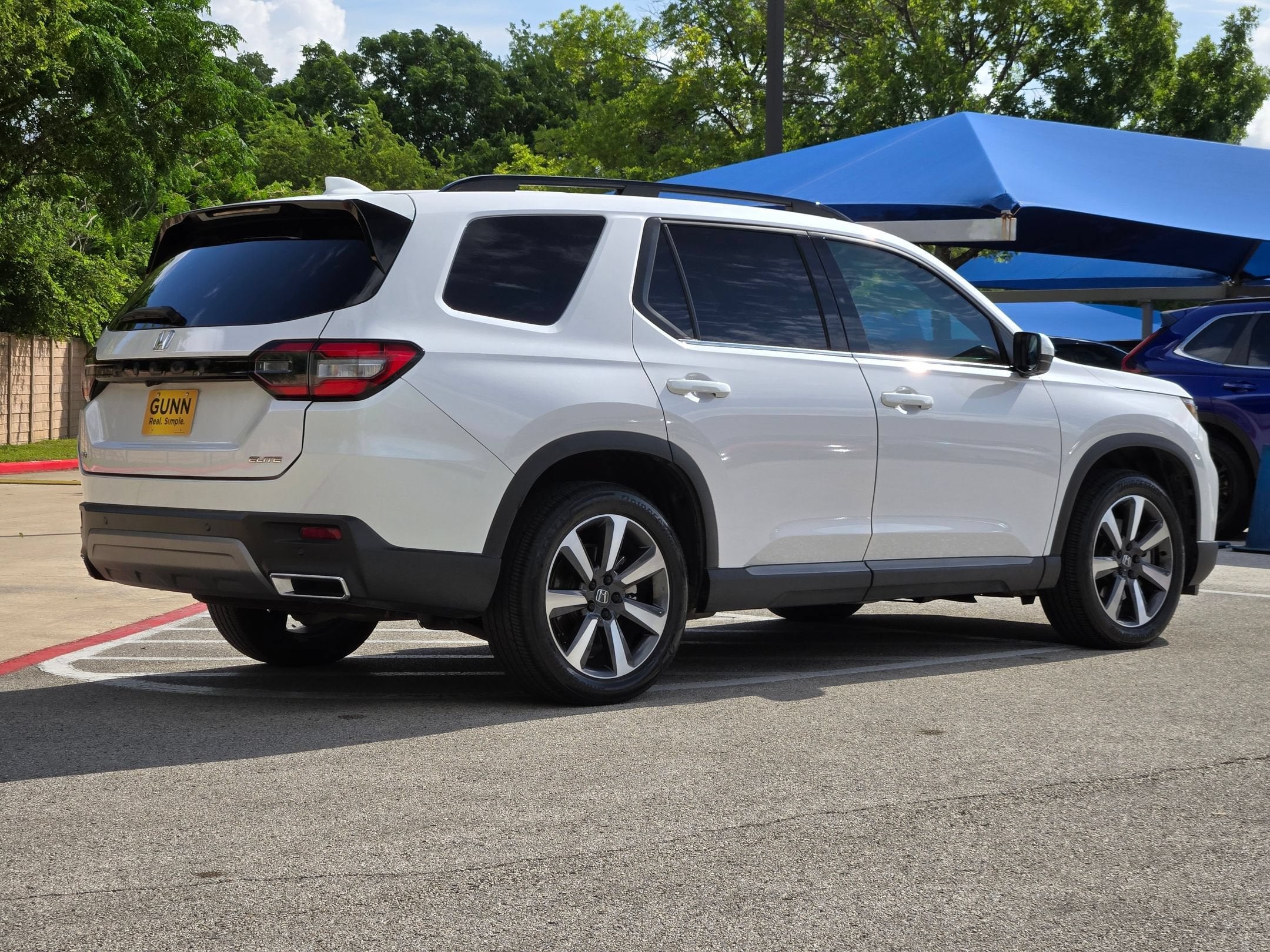 2023 Honda Pilot Elite