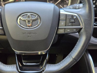 2020 Toyota Highlander Base