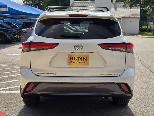 2020 Toyota Highlander Base
