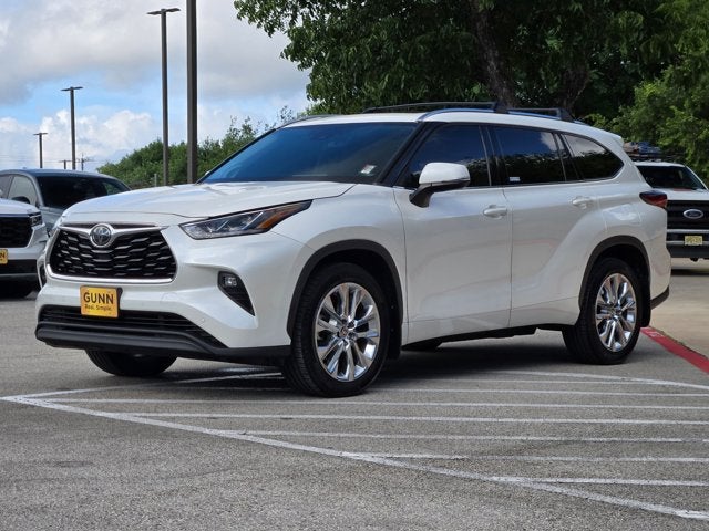 2020 Toyota Highlander Base