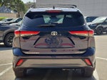 2021 Toyota Highlander Base