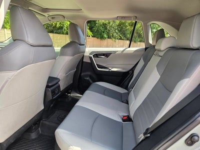 2023 Toyota RAV4 Hybrid XLE Premium