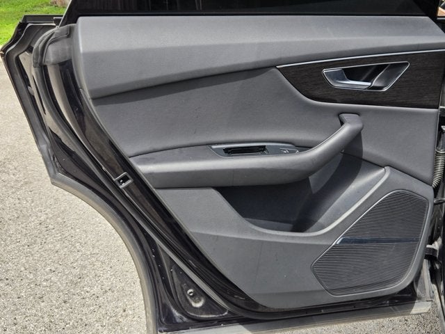 2021 Audi Q8 Premium Plus