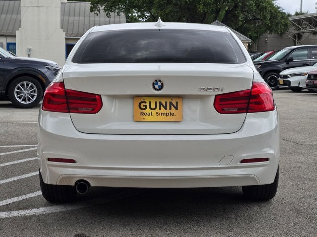 2016 BMW 3 Series 320i