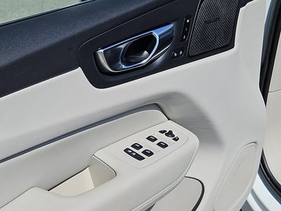 2022 Volvo XC60 Inscription