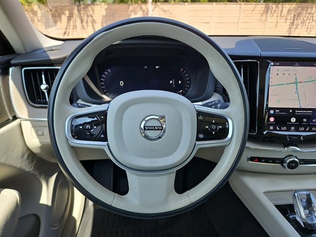 2022 Volvo XC60 Inscription